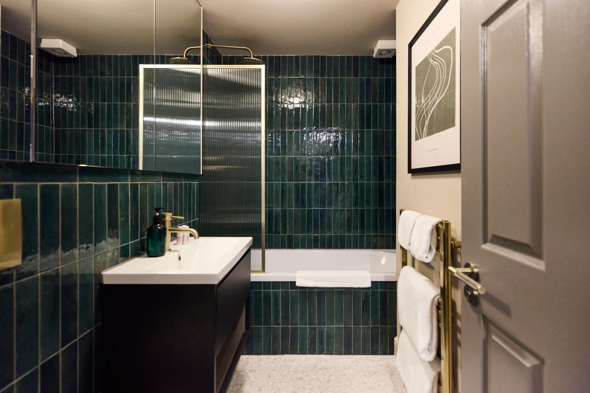 The Twickenham Wonder - Lovely 1Bdr Flat With Parking Exterior photo